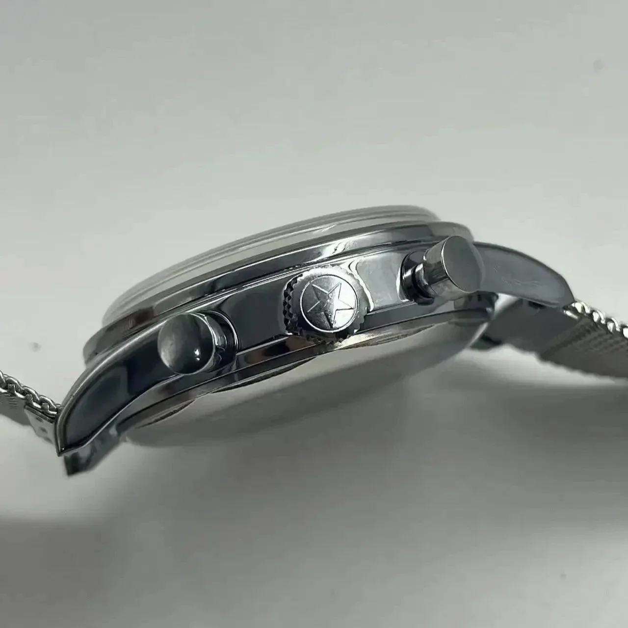 メンズ腕時計 1963 パイロット自動時計 42 ミリメート - Omega Watch Constellation のレビューと価格